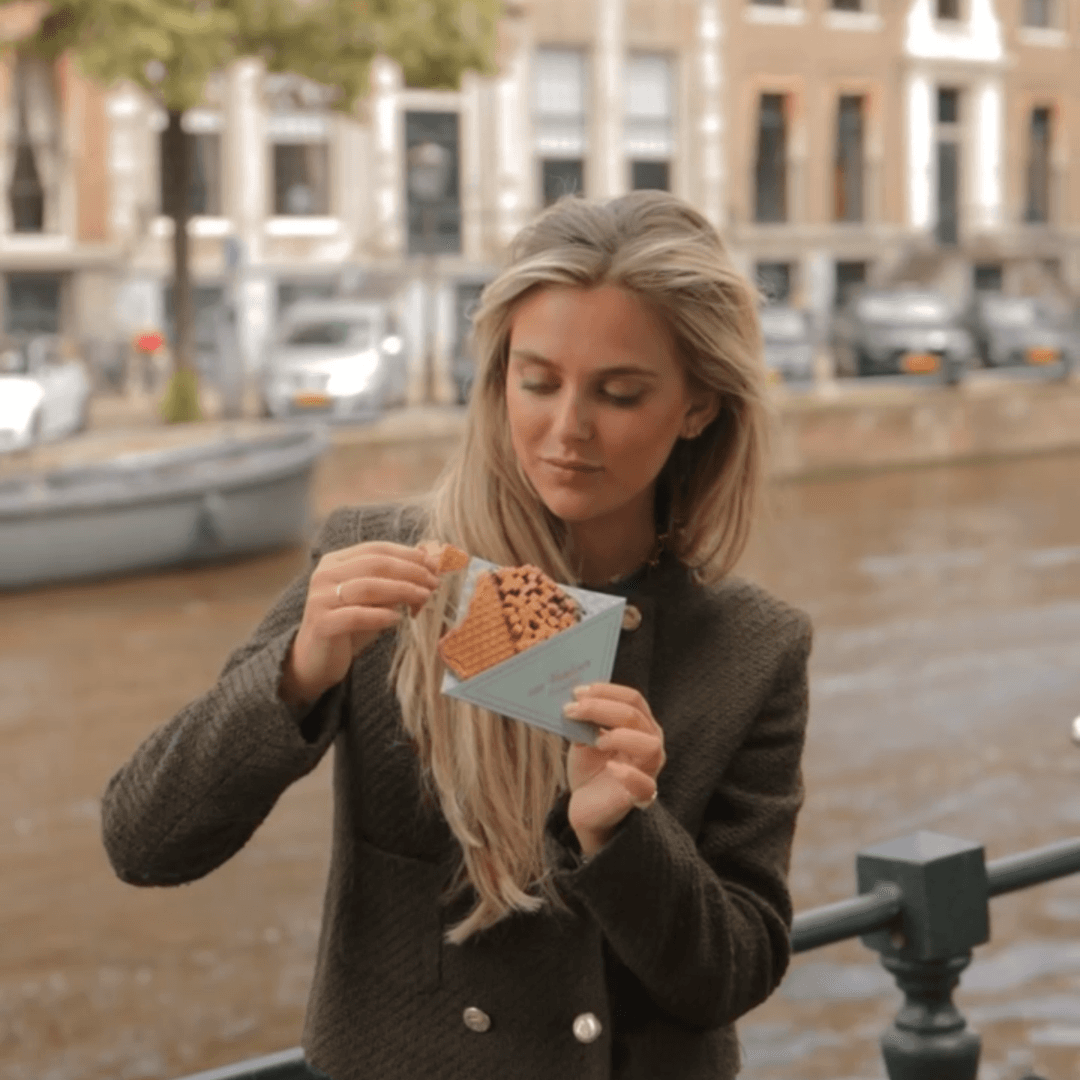 Van Wonderen — on the canal